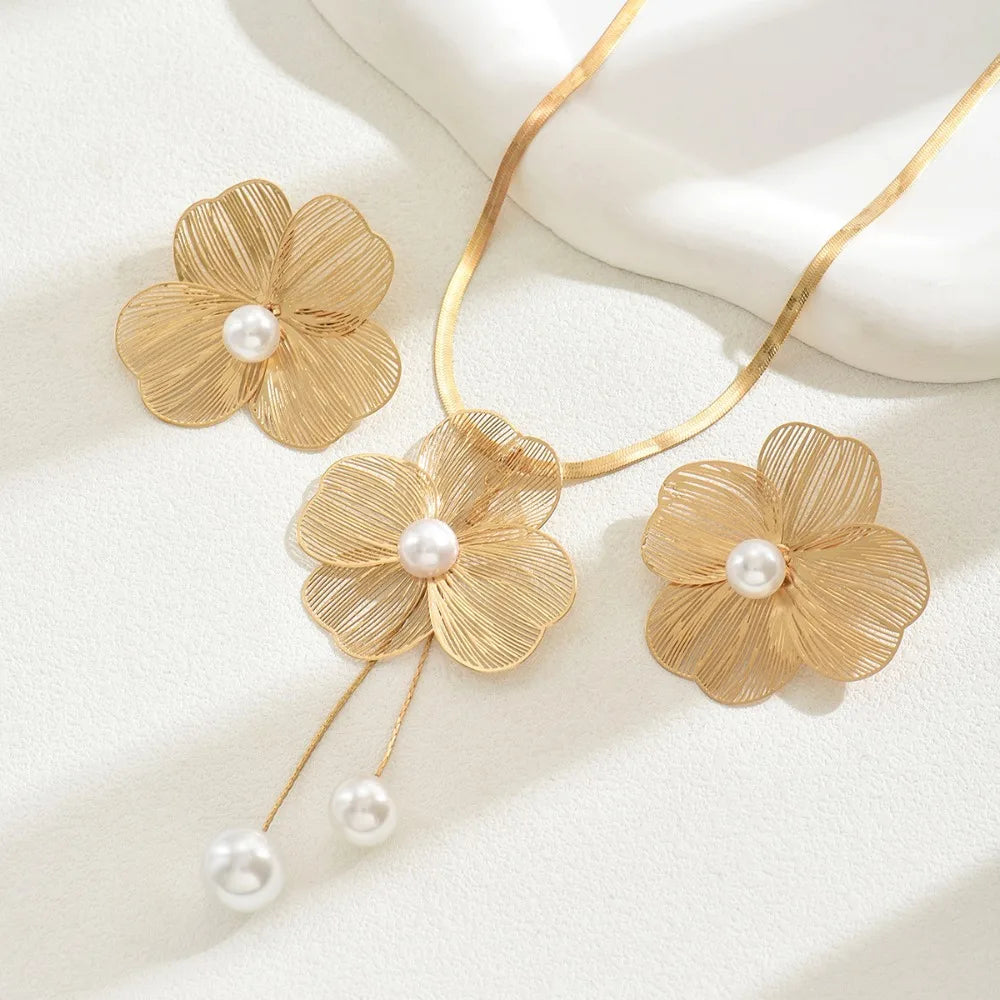 Golden Petals Set