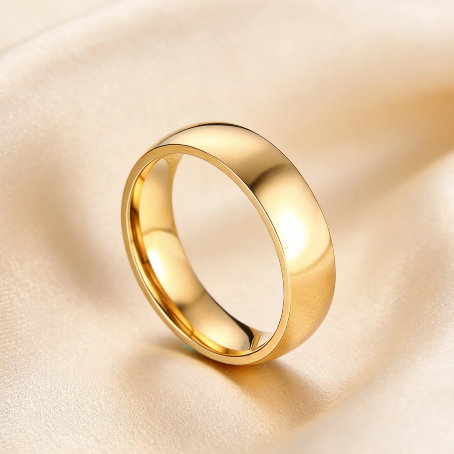 Classic gold band ring