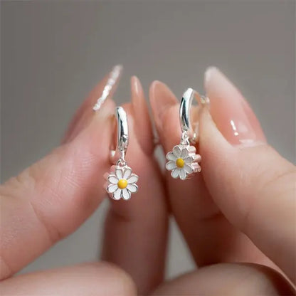 Pearl Crystal Star Stud Earrings