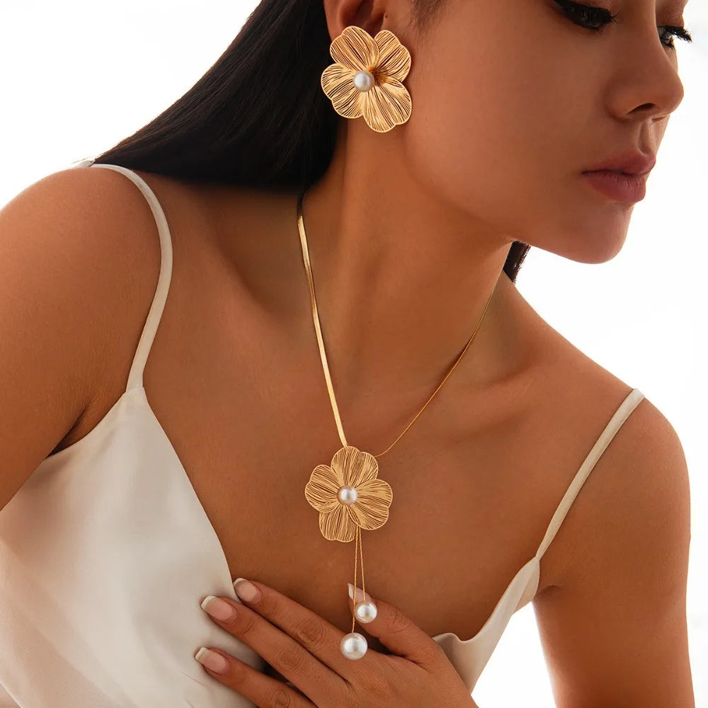 Golden Petals Set