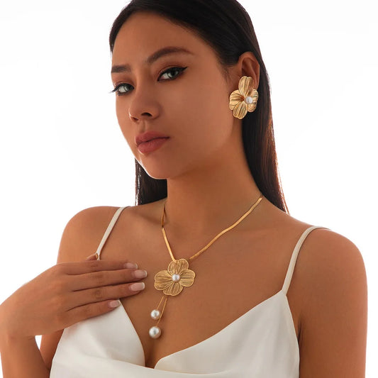 Golden Petals Set