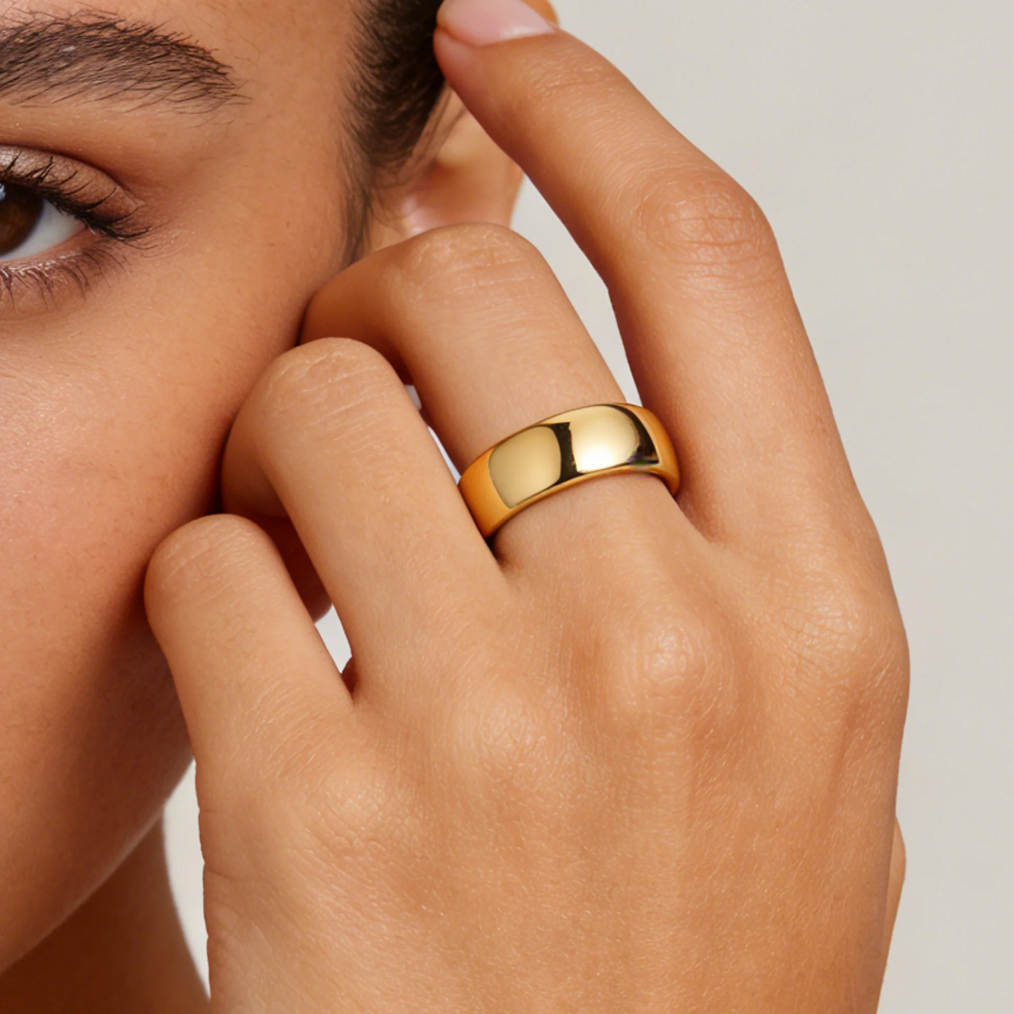 Classic gold band ring